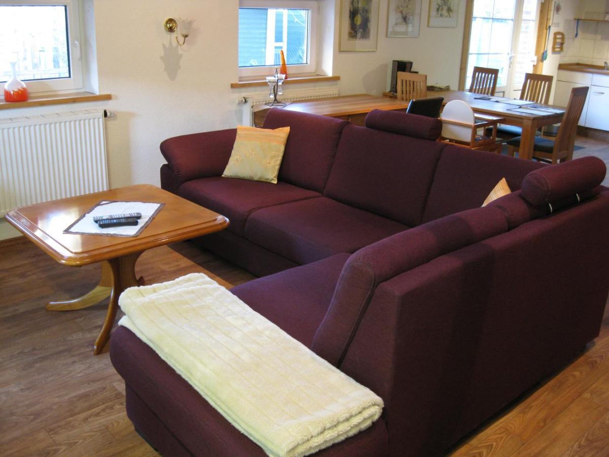 Ferienwohnung Aurich Sandhorst Eg Mit Terrasse Und Kleinem Garten Exterior foto